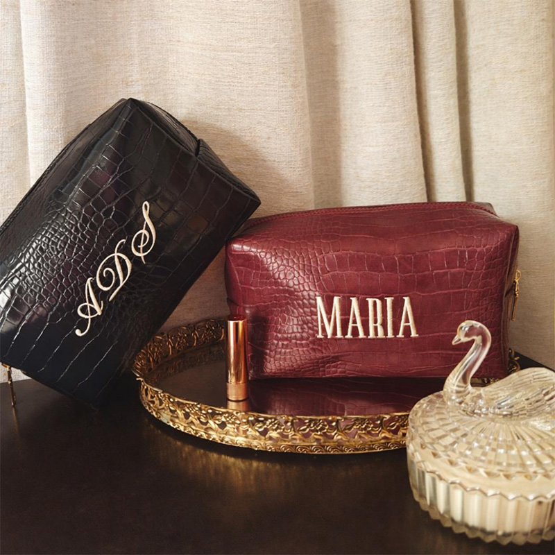 Luxury Bags That Are Vegan - Bestickte Kroko-Kosmetiktasche Personalisierter Veganer Kosmetikbeutel Luxuriöses