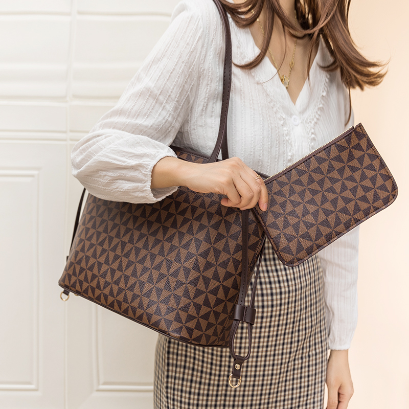 Luxuriöse Schultertasche für D – Luxury Bags That Are Vegan Bewertung und Preis