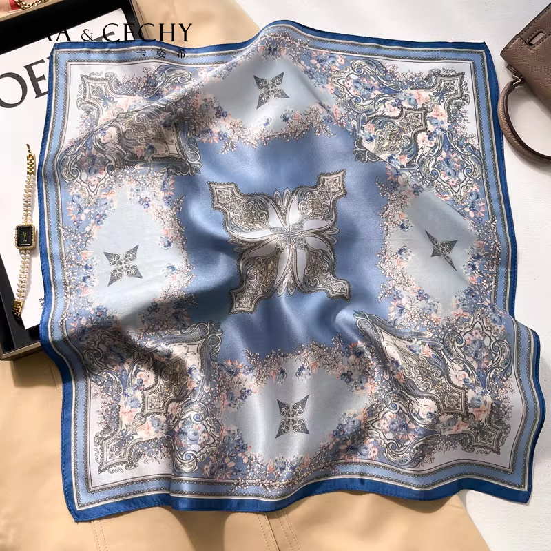 Quadratischer Schal aus 100 %  – Luxury Bags Supplier Bewertung und Preis